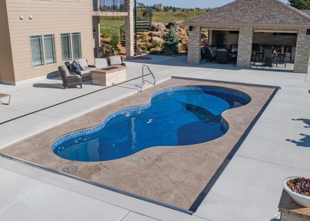 Wichita Pools - Latham Fiberglass Pools - Axiom 14 - 2