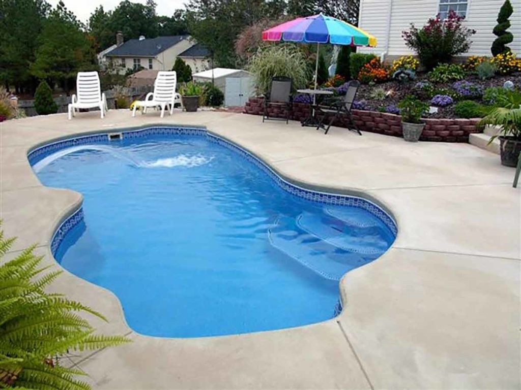 Wichita Pools - Latham Fiberglass Pools - Freeport - 2